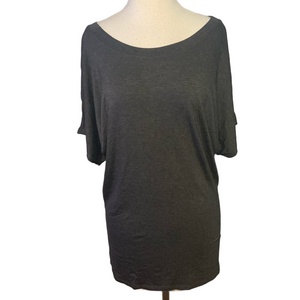 NWT Free To Live Short Sleeve Tee Gray M